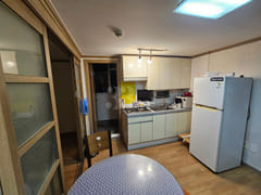 Clean, fully-equipped, and in a rural style. 3th image