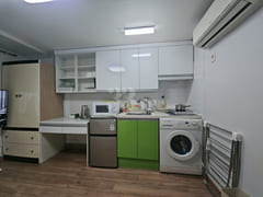 Clean and affordable studio apartment. 5th image