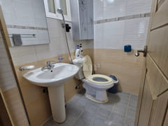 D1 unit with a pleasant surrounding environme 8th image