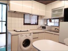 Two-bedroom apartment, 5-minute walk from Ewh 7th image