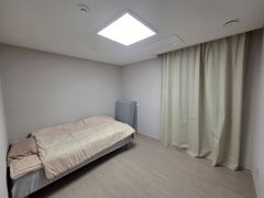 Quiet, newly built apartment 1th image