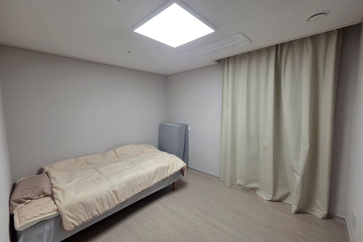 Quiet, newly built apartment 1th image