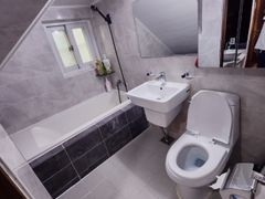 2nd floor, 3 bedrooms + 1 15th image