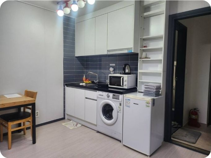 테라스가있는 통유리 방 14번째 이미지