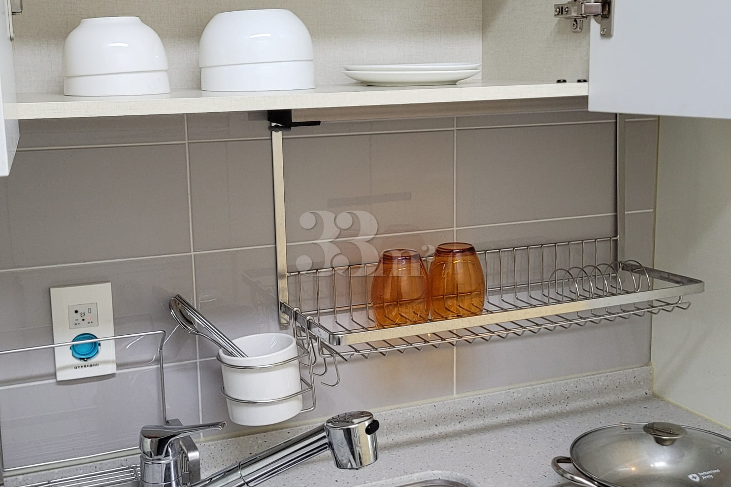 Convenient home with the best view in the hea 11th image
