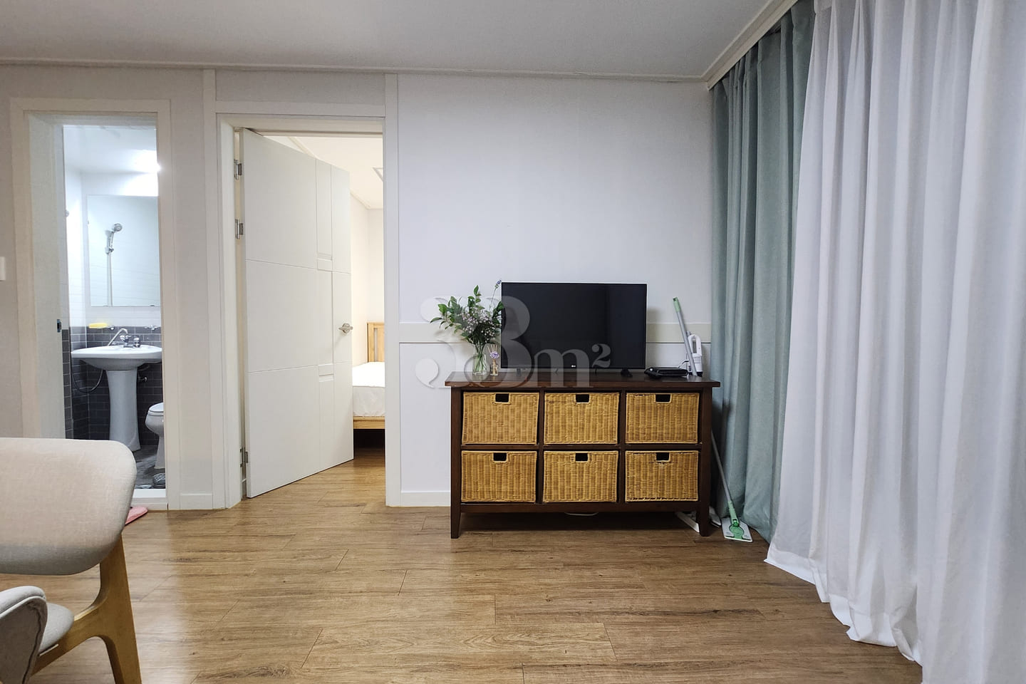 Geoje Island Short-term Rental: Woojungbang 8th image