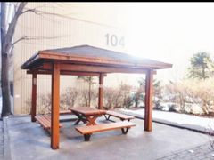 A spacious and comfortable space 10th image