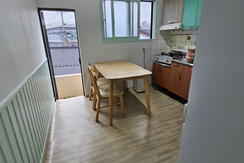 덕하 방2거실침대4개 