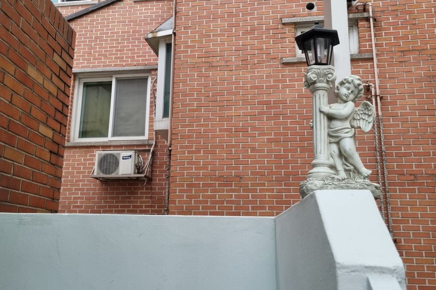 금돼지식당뒤 투룸201