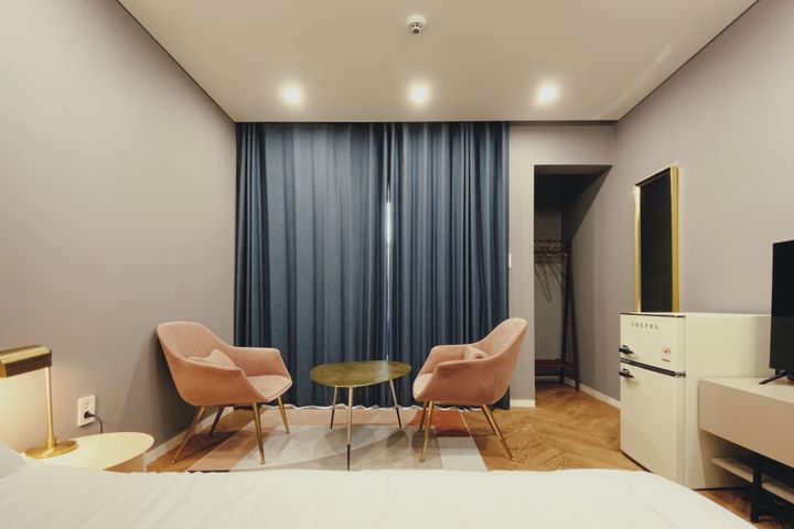 Unique Coziness 202 9th image