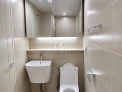 Jamsil Saenae – fully renovated and spotless. 8th image