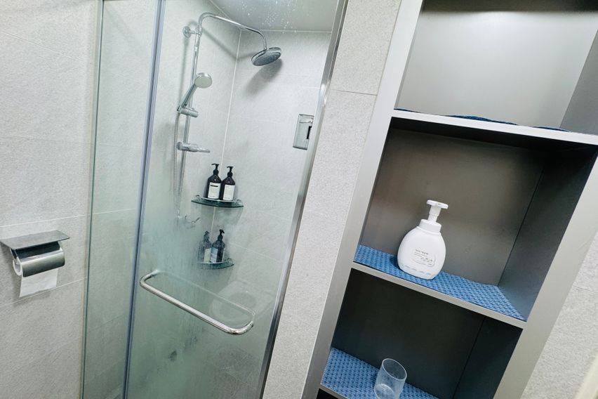 강남역 핫플 도보숙소