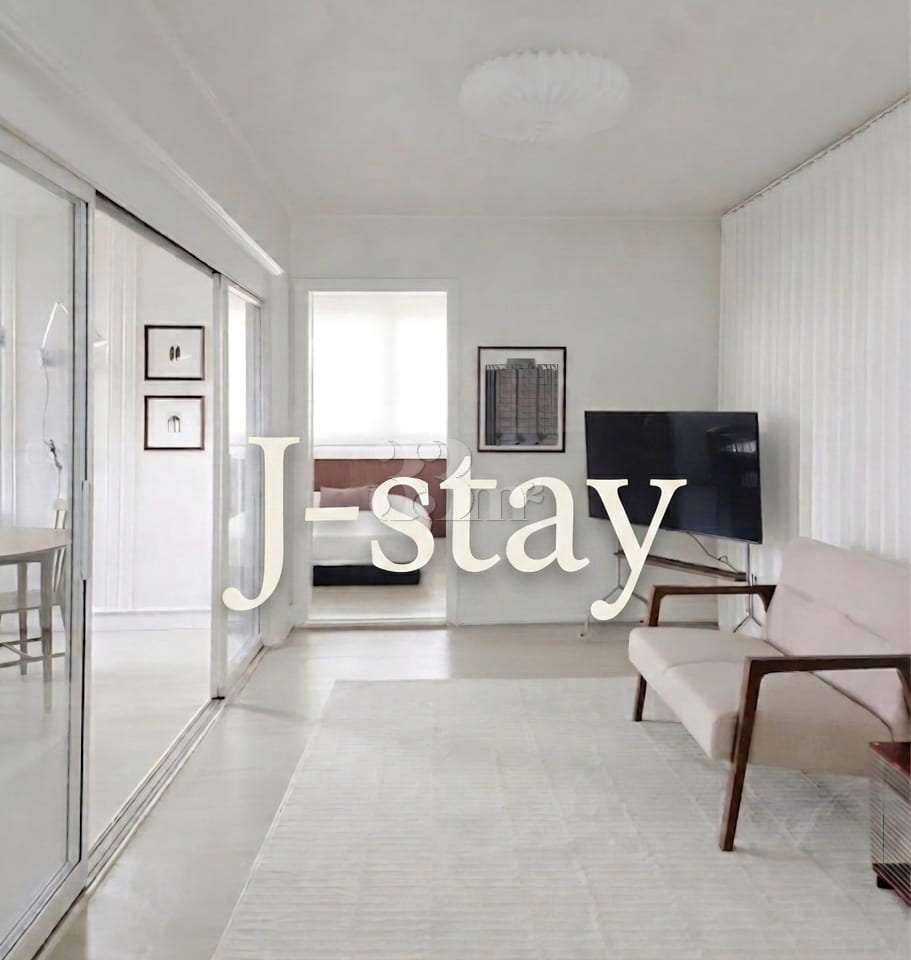 25-pyeong, 2-bedroom apartment with 3 beds 0th image