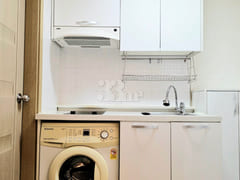 Fully furnished studio apartment, 5 minutes f 4th image
