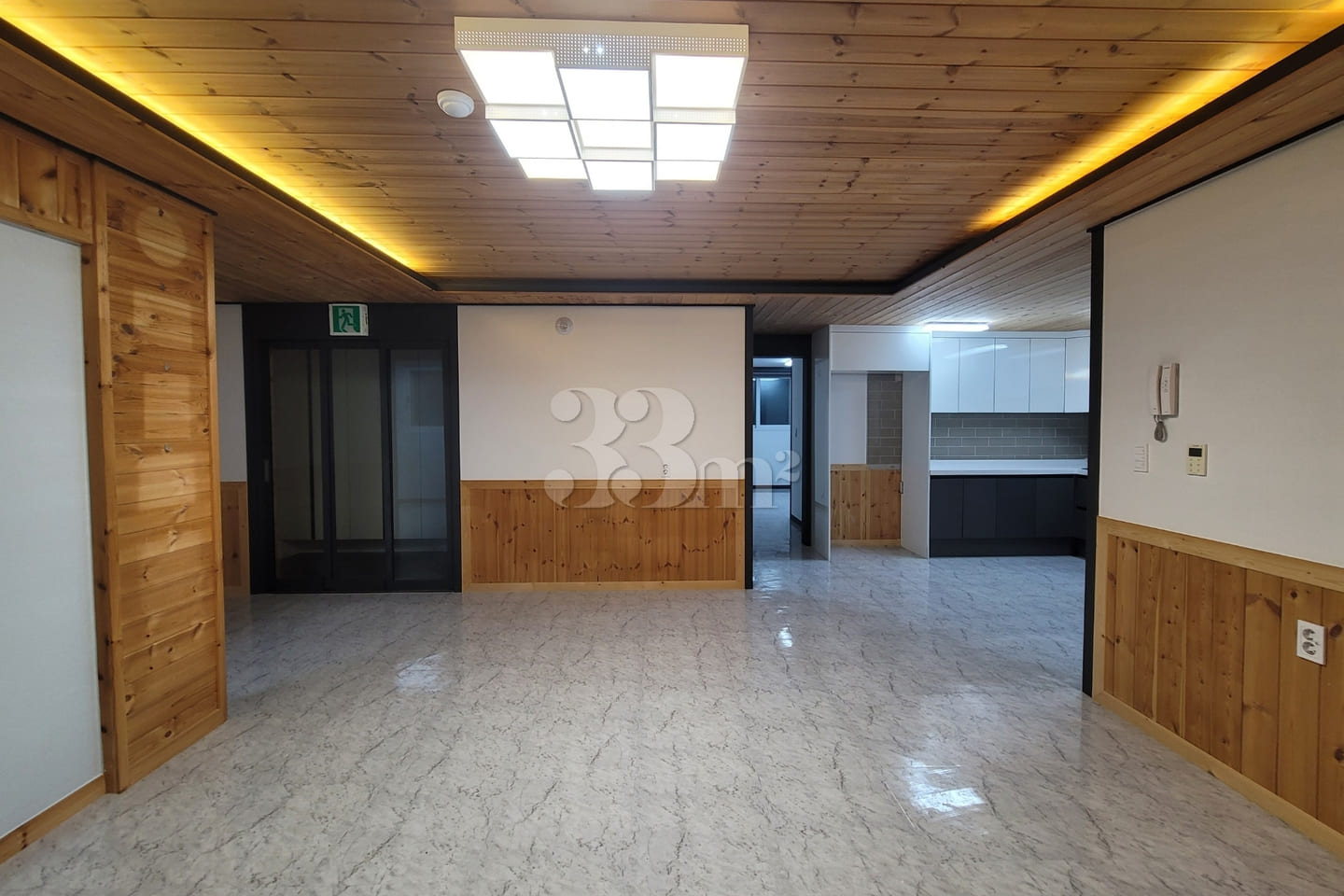 New three-room apartment near Daejeon Station 0th image