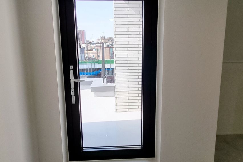 설 수 있는 신축 복층