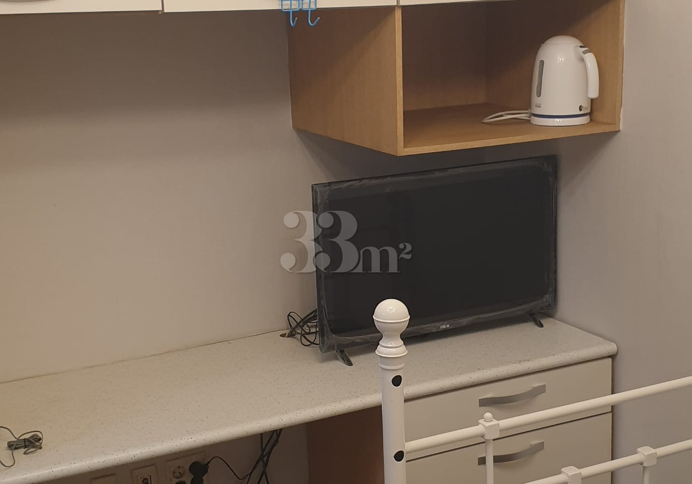 Ultra-low-priced studio B (6-minute walk from 8th image