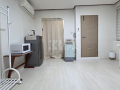 Room very close to Jeonbuk National Universit 1th image