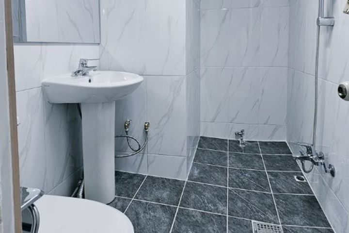Spacious 85㎡ home, 1 minute from Jemulpo Stat 4th image