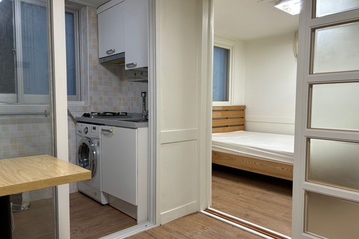 Cost-effective two-bedroom apartment in a dou 7th image