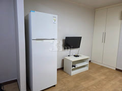 Neat studio apartment in Sanho-dong 2th image