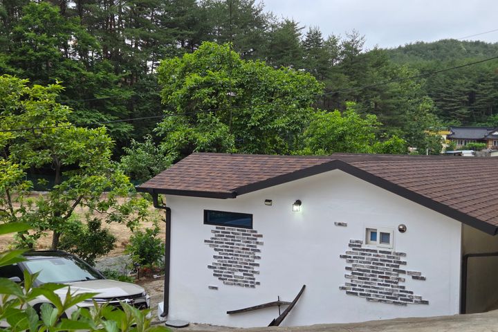 Detached rural house, 10-minute walk to the b 17th image