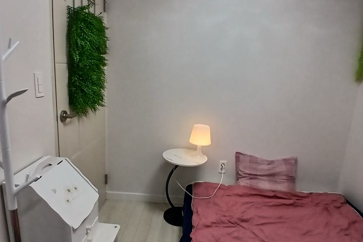 Two-room apartment in Junggok-dong with parki 5th image