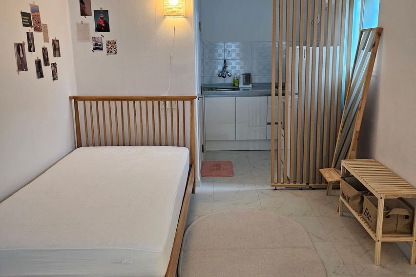 Earth 2번째 이미지