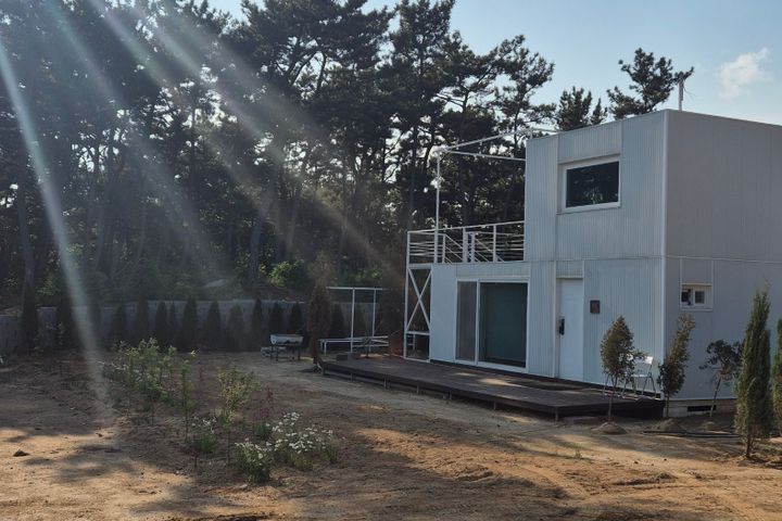 sunset house 4번째 이미지