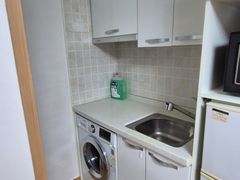 Fully furnished studio apartment, walking dis 3th image