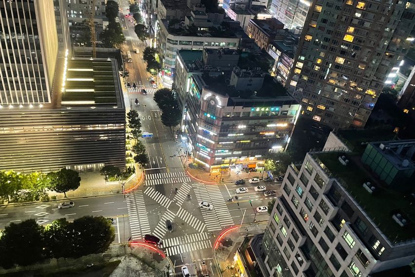 찌즈나쪼하우스