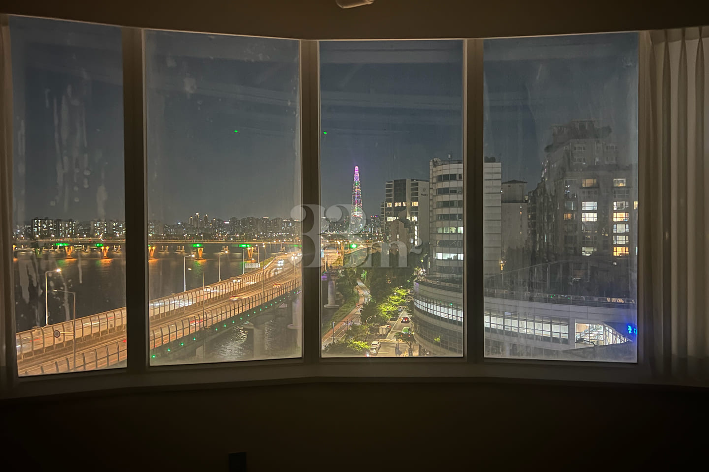 Lotte Tower ๐ผ Han River View โค๏ธ 13th image