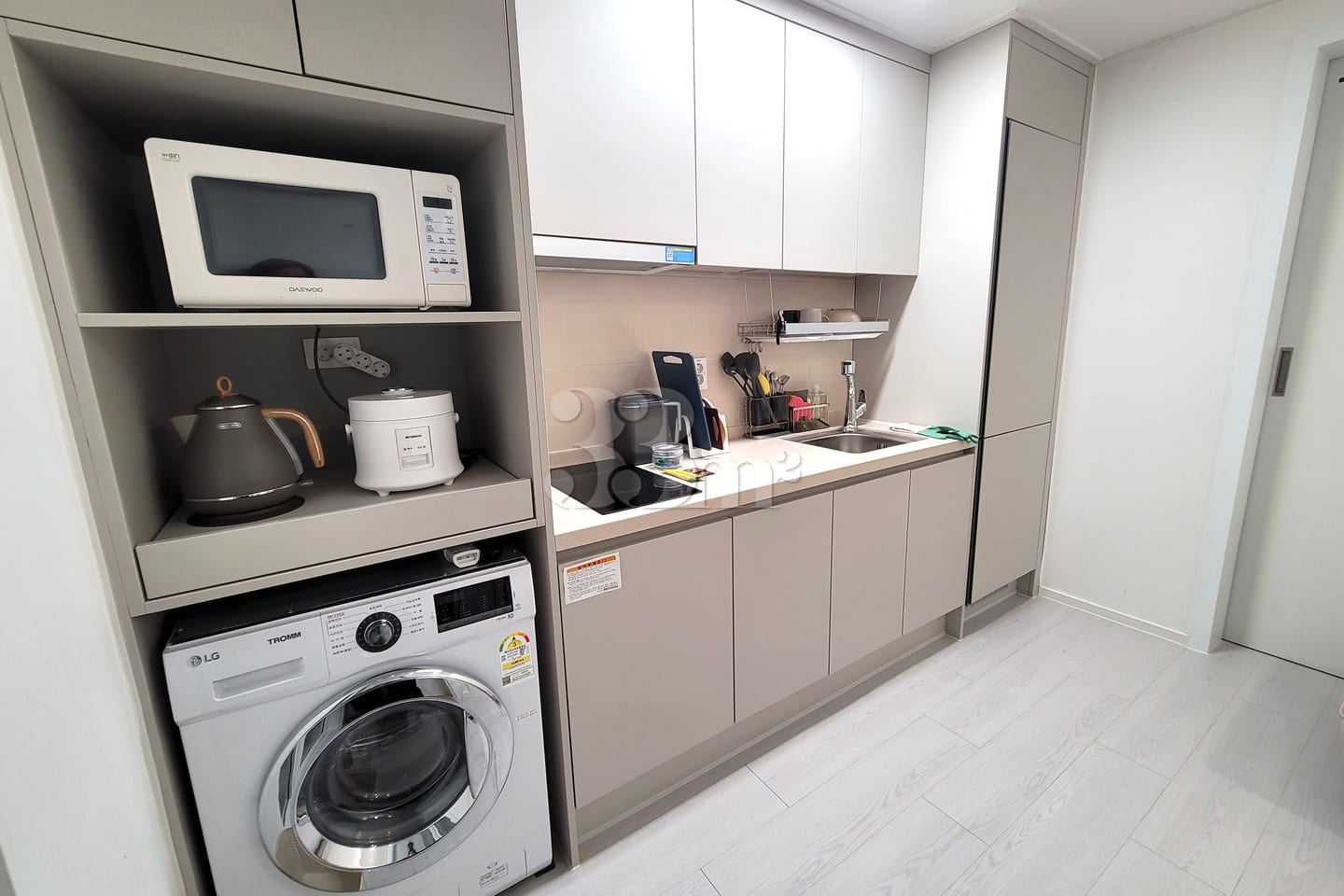 Gwangan-ri Fully Furnished Unit: Discount for 10th image