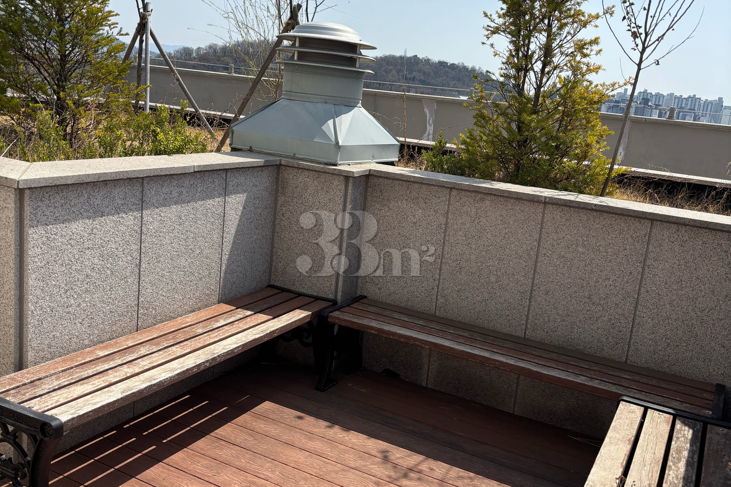 Loft-style officetel near Hoegi Station 18th image