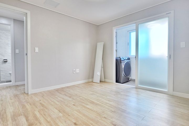 Newly Built 3-Room Unit 202 in Yeosu 4th image
