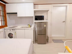 Sinchon Yonsei Severance / Hongdae 1th image