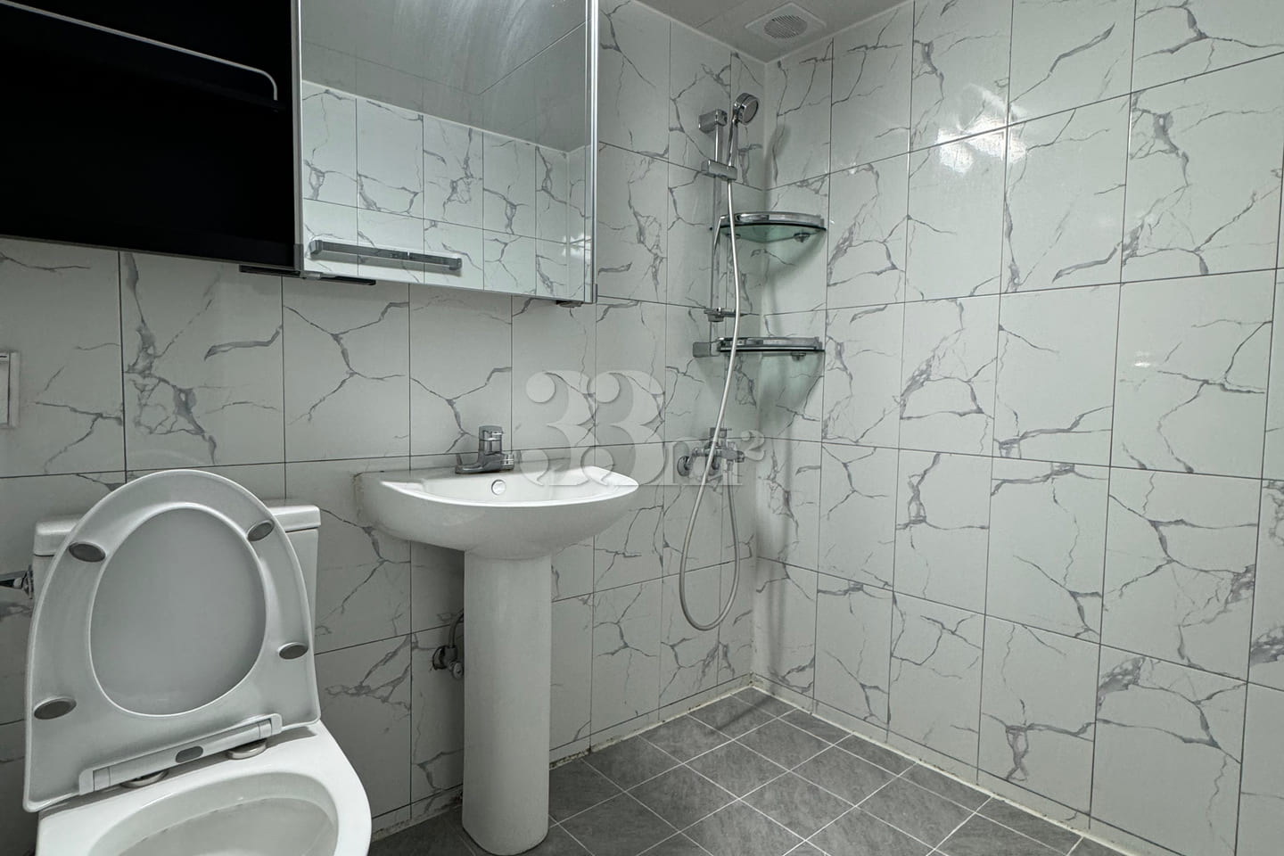 Two-room apartment near the government comple 7th image