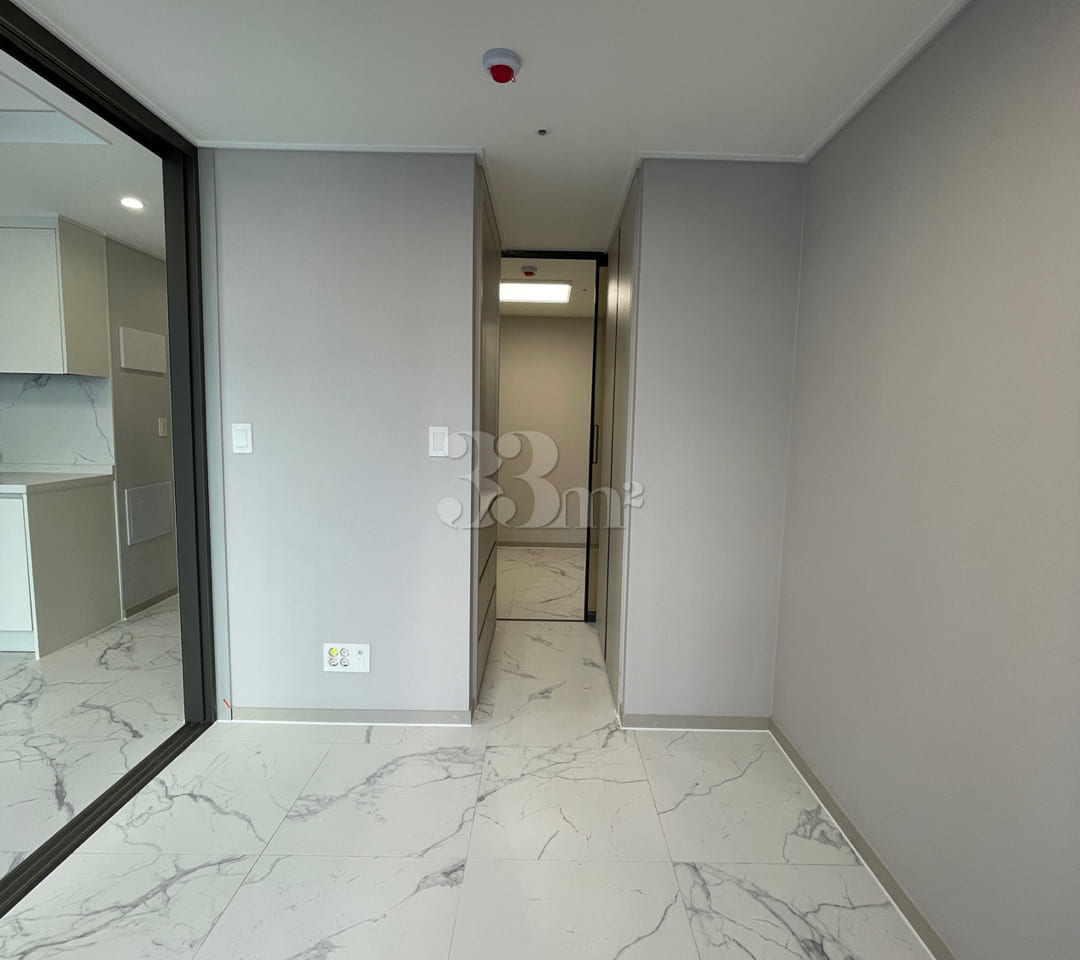Two-room apartment with separate living room, 1th image