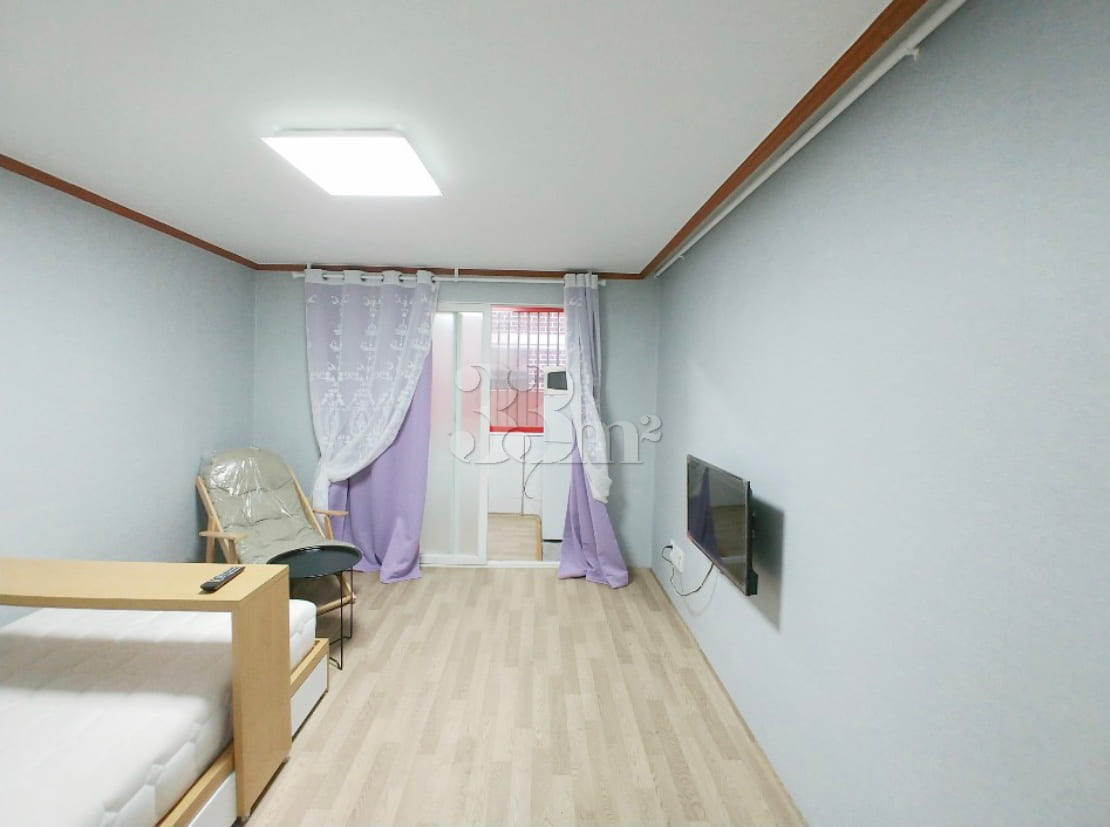 Quiet and clean room. 0th image