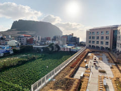 Subli House by the Seongsan Sea 2th image