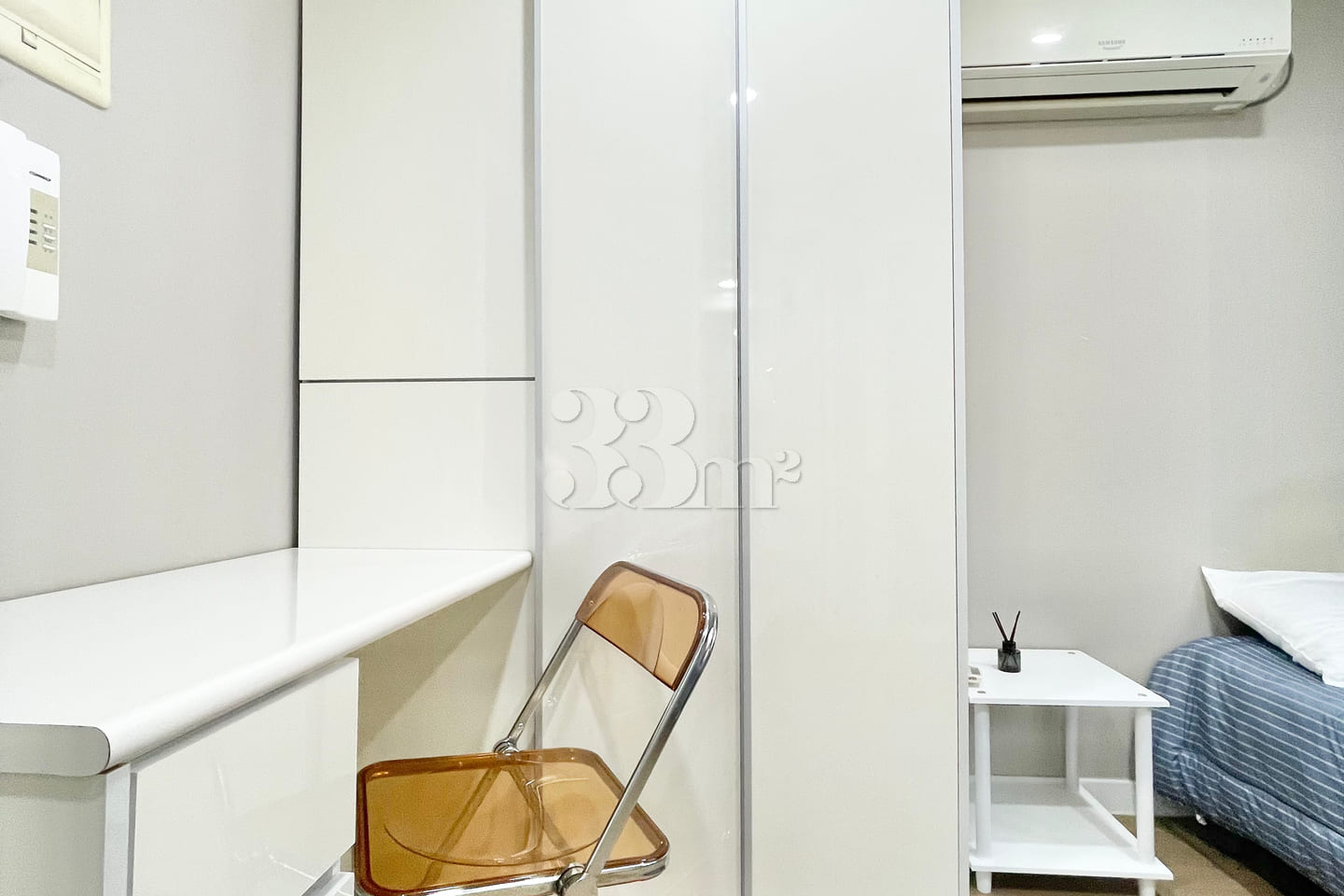 Newly remodeled white-toned room 3th image