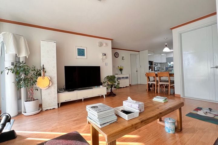 Quiet apartment in Pyeonghwa-dong, Jeonju 3th image