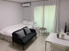 Studio apartment near the main gate of Chungc 0th image