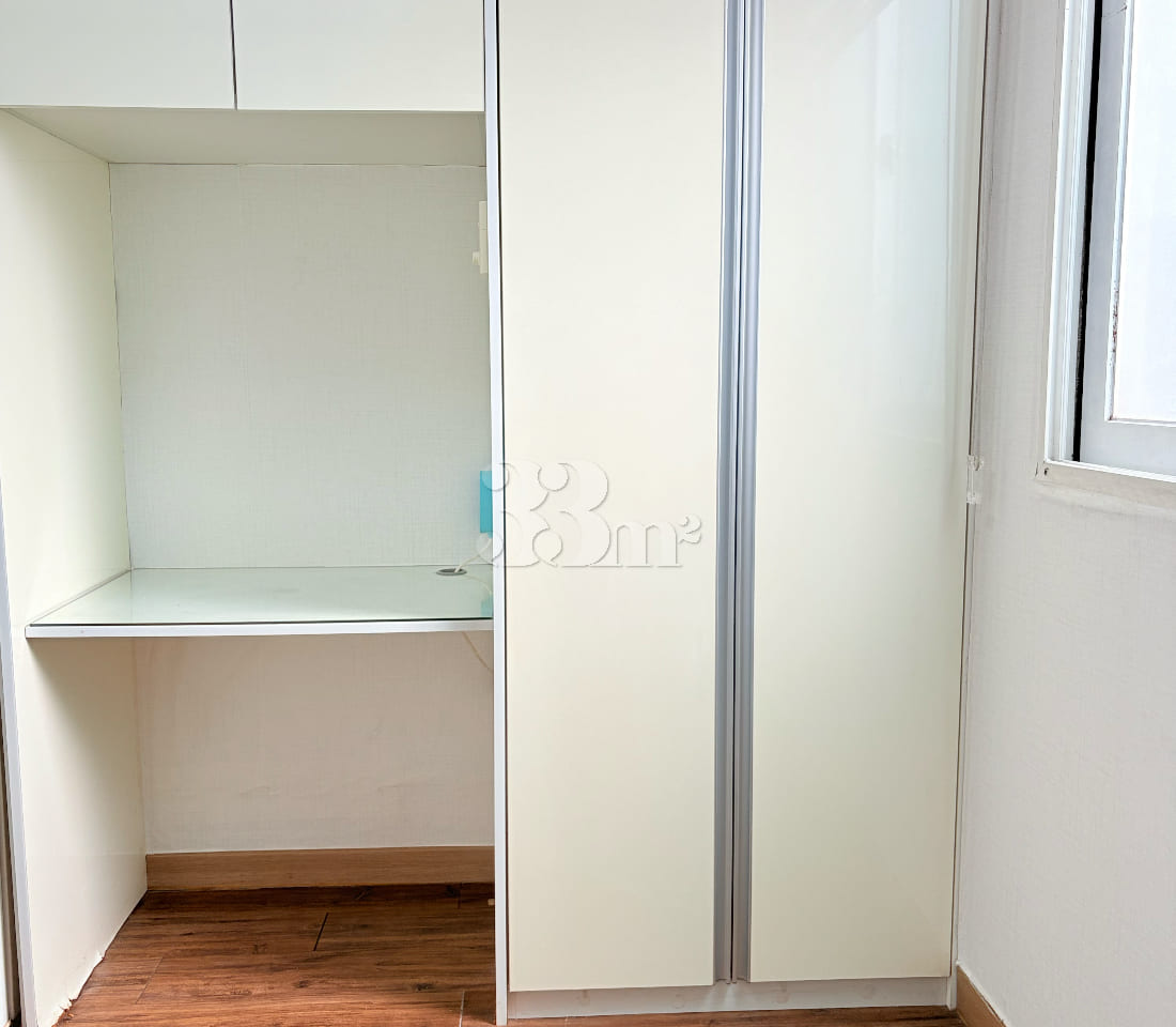 Fully furnished 3-room unit near Juan Station 5th image