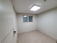 Newly built, spacious, and clean. 1th image