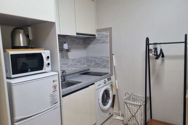 Clean, safe, and for single-person use. 7th image