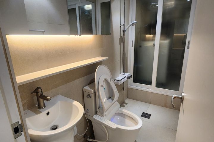 Seongsu-dong studio apartment with a separate 6th image