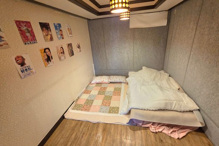 넓은거실과 특색있는룸 1번째 이미지