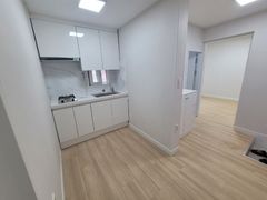 Remodeled two-room apartment, 7-minute walk t 6th image