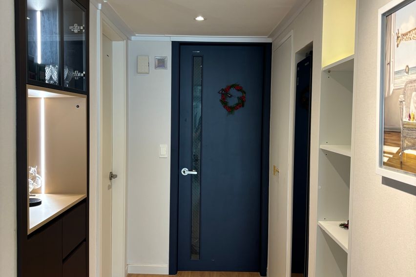 Apgujeong Hyundai Apartment 11th image